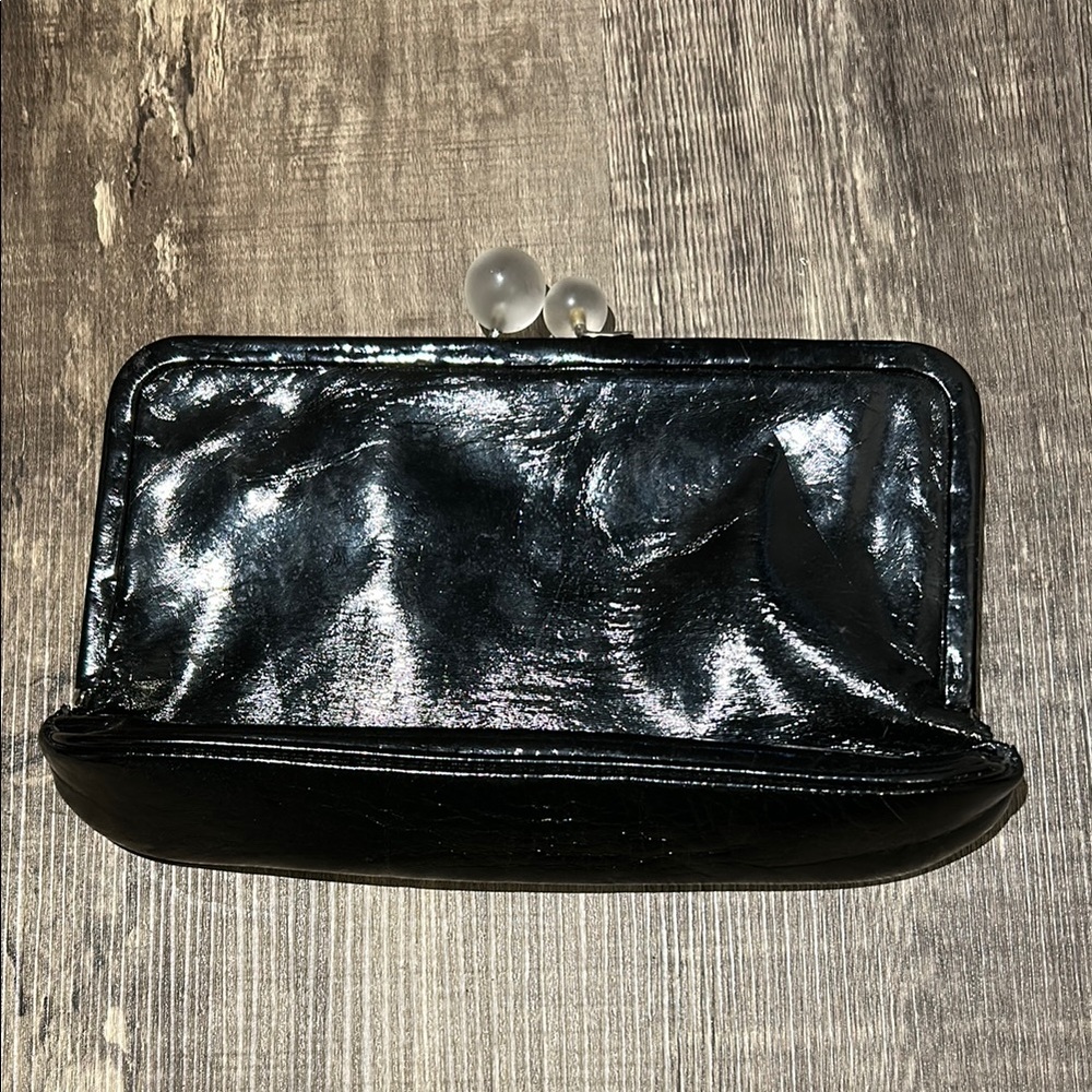 Sondra Roberts Patent Leather with cloudy bubble clasp Black Clutch Bag